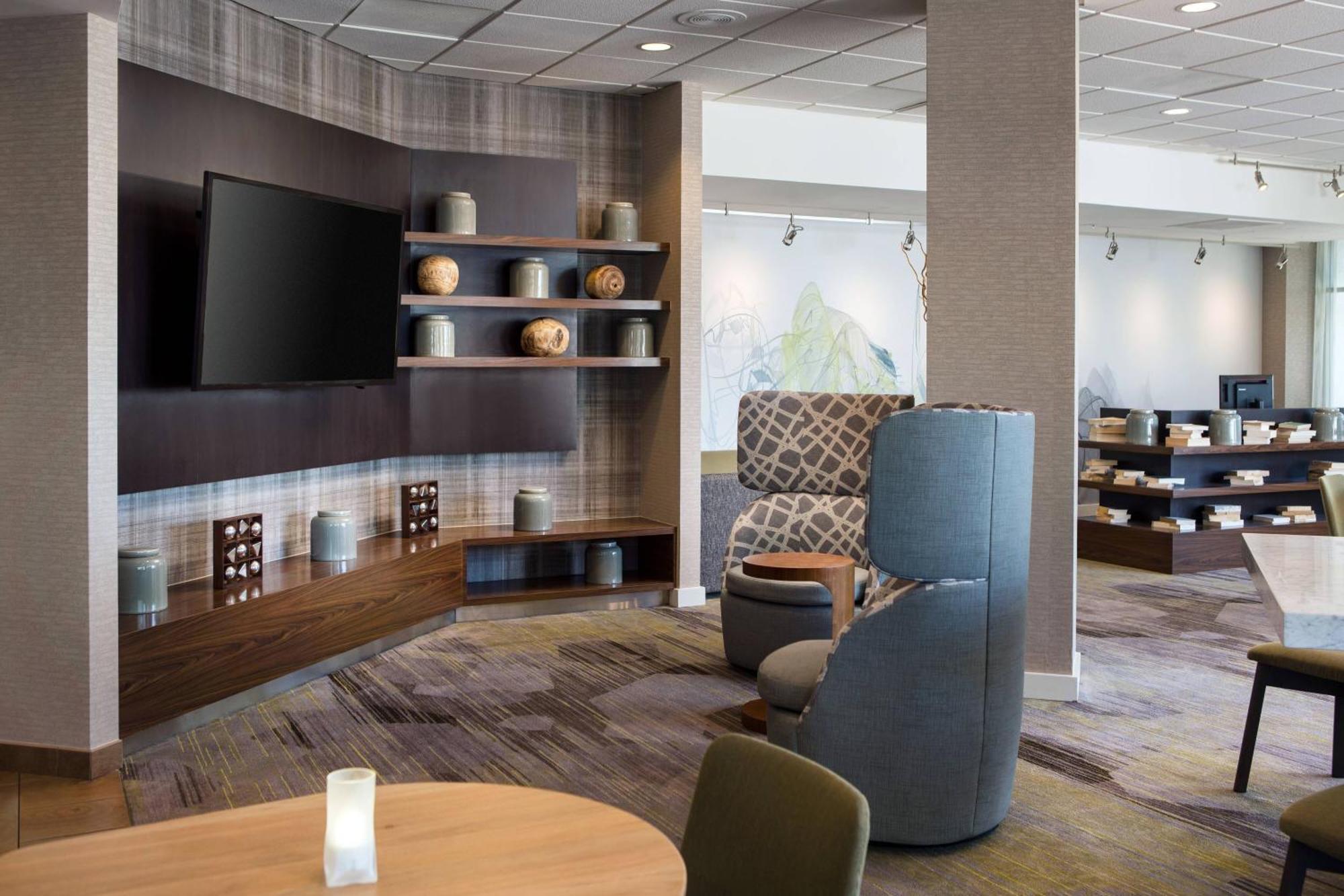 Courtyard By Marriott Richmond Berkeley Hotel Eksteriør billede