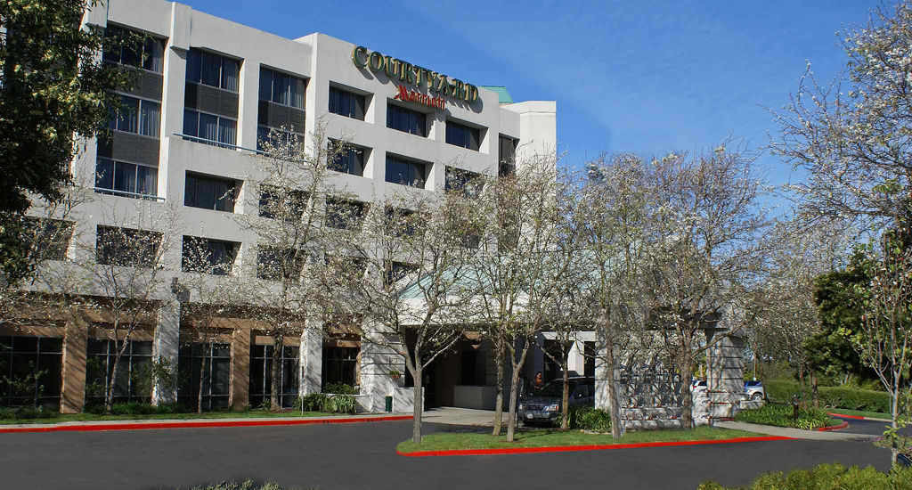 Courtyard By Marriott Richmond Berkeley Hotel Eksteriør billede